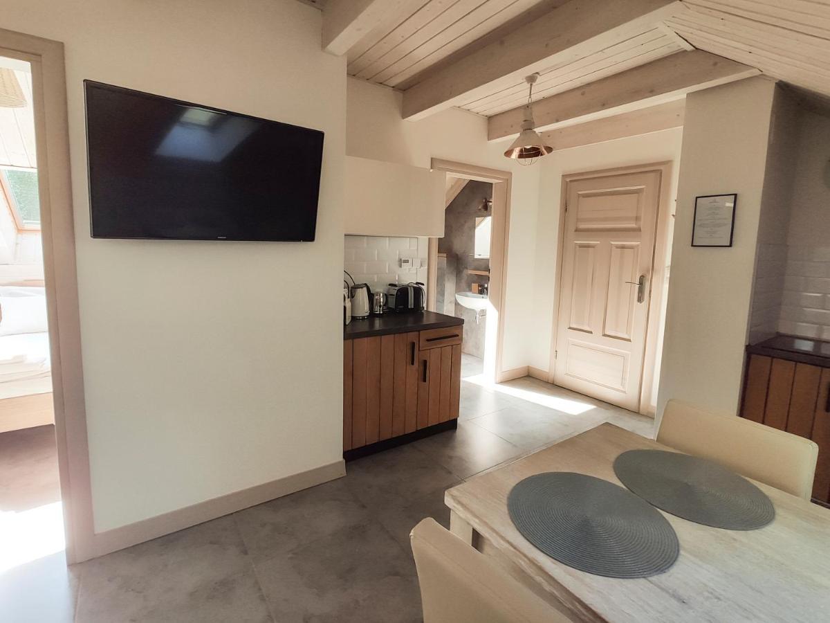 Mazursko - Komfortowe Apartamenty Nad Jeziorem, Sauna, Kominki Na Parterze Кретовіни Екстер'єр фото