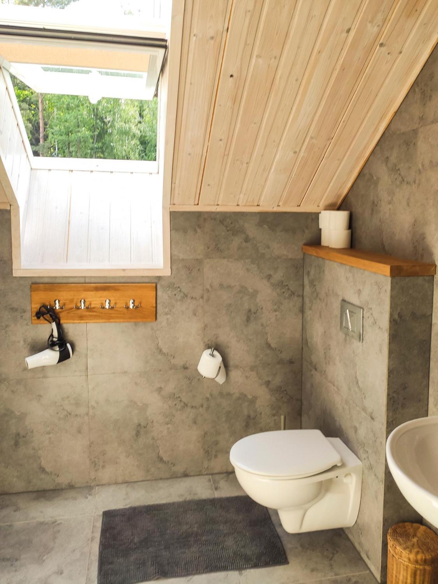 Mazursko - Komfortowe Apartamenty Nad Jeziorem, Sauna, Kominki Na Parterze Кретовіни Номер фото