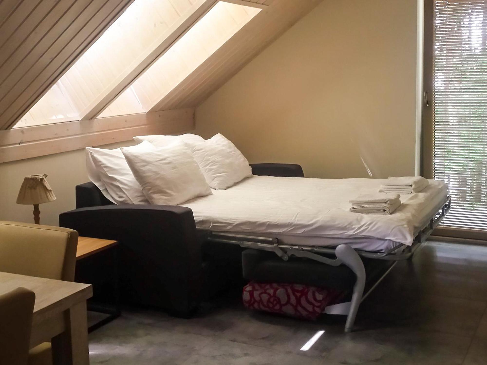 Mazursko - Komfortowe Apartamenty Nad Jeziorem, Sauna, Kominki Na Parterze Кретовіни Номер фото